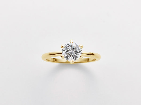 《ホワイトダイヤモンド》を育てて《イエローゴールドリング》にお仕立てする