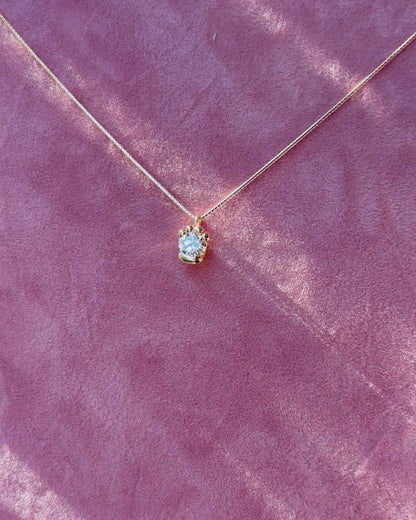 ホワイトダイヤモンド肉球ネックレス